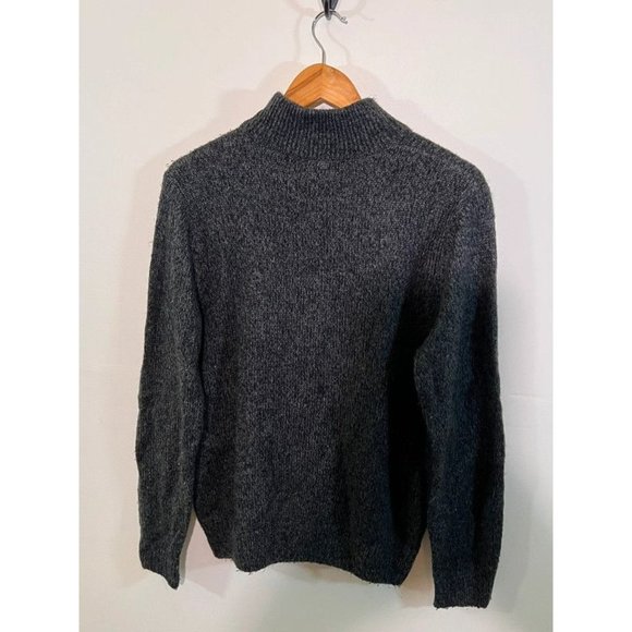 ✨5 for $15✨ Men’s Gray Oscar De La Renta Sweater Size Medium - Picture 7 of 9